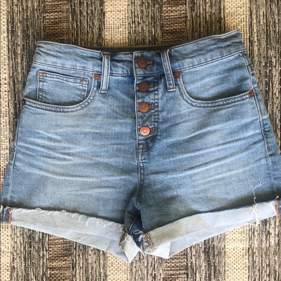 (Sold) Madewell High-Rise Denim Shorts: Button - Picture 5 of 10